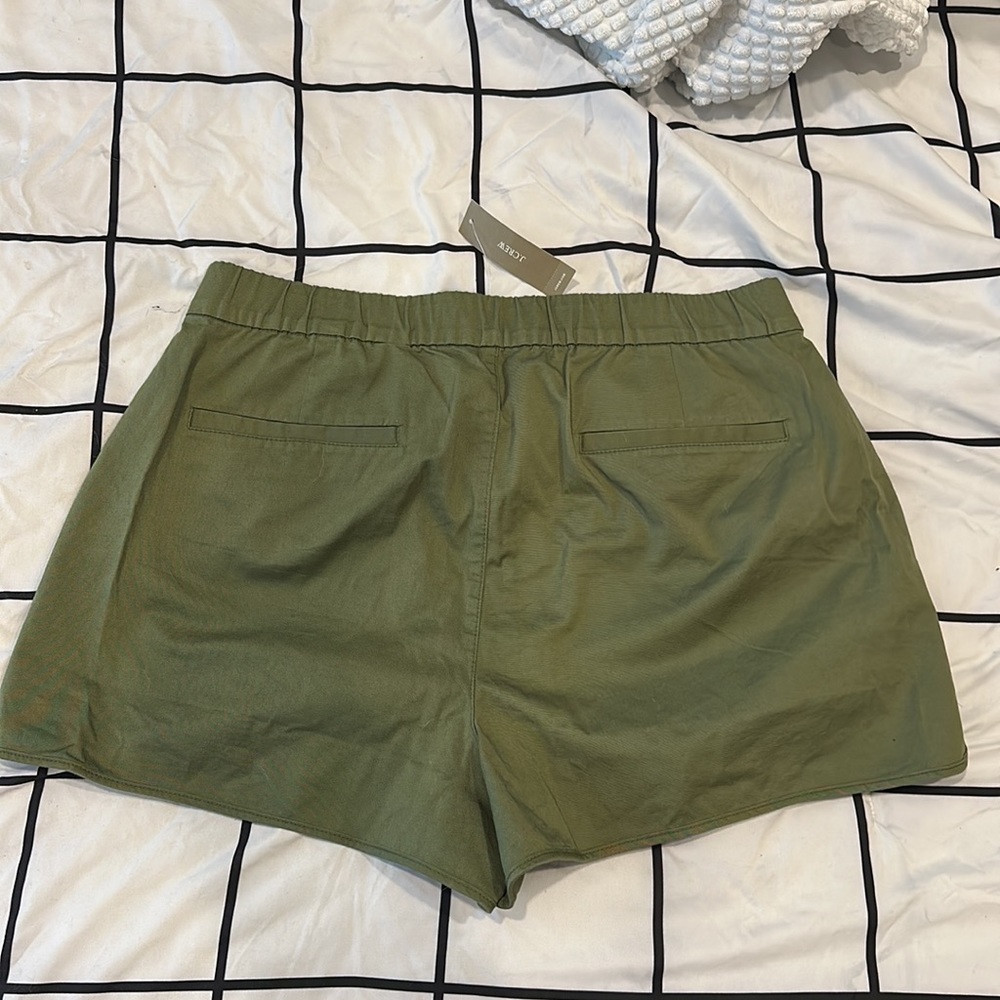 Olive green J Crew shorts - brand new w/ tags Large - Picture 3 of 3
